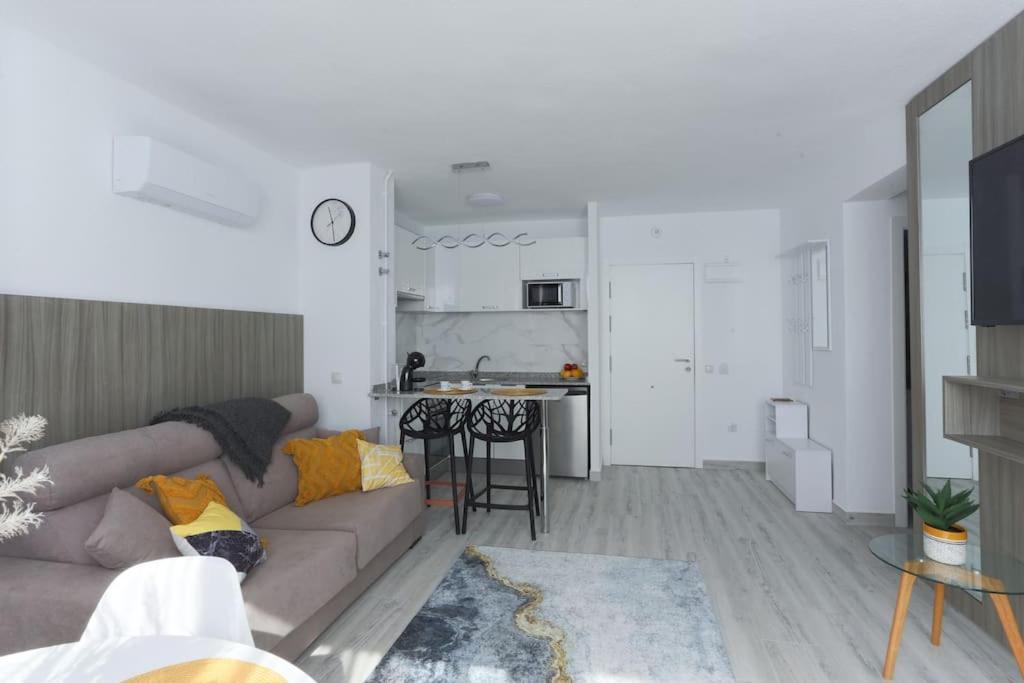 Apartamentos De Benidorm, Playa Poniente, Espana Екстер'єр фото
